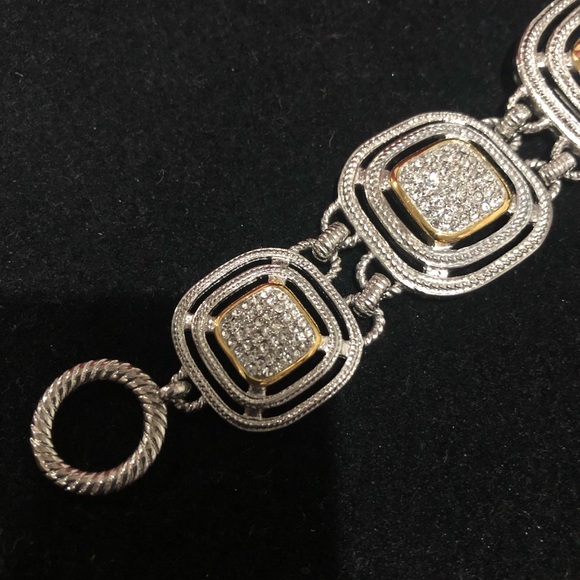 Emma Skye DSMK stainless steel pave crystal bracelet gold trim toggle 7 inch - Picture 2 of 7